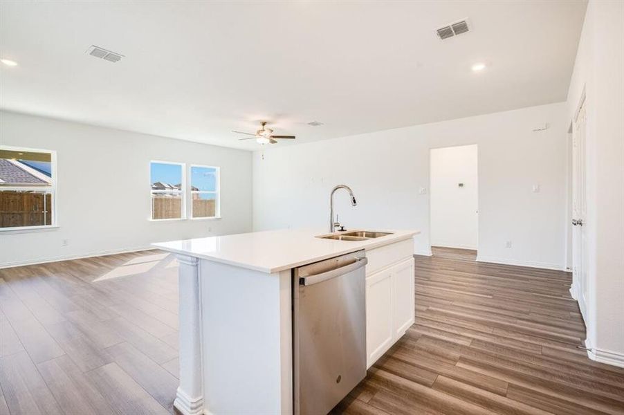 Furnished interior view inside a new home in River Ridge, Crandall (Image 6). Furnished interior view inside a new home in River Ridge, Crandall (Image 6).