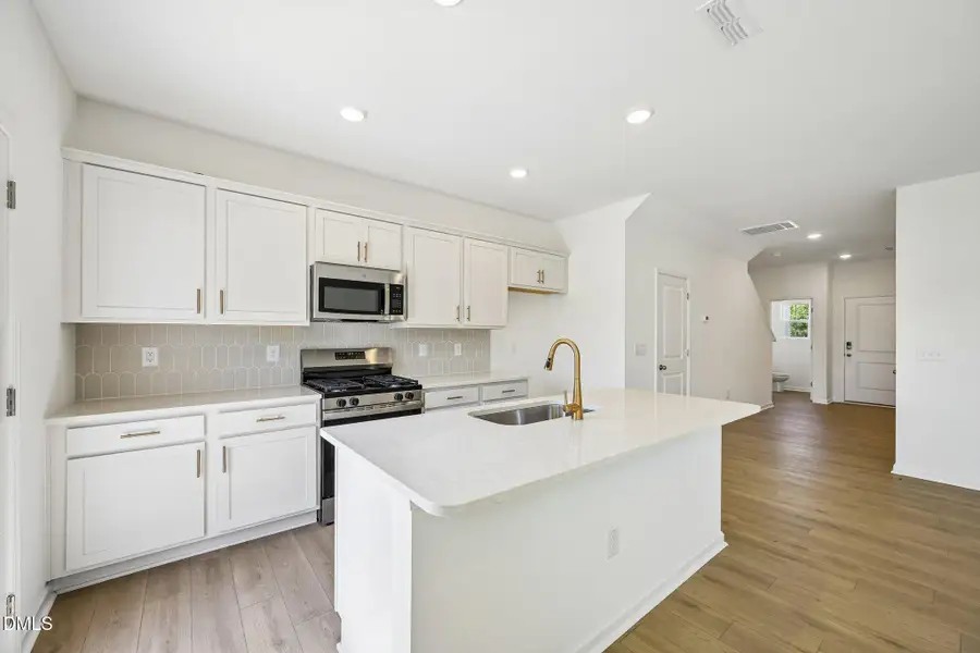 12-web-or-mls-Mirth Ct-S1905-012