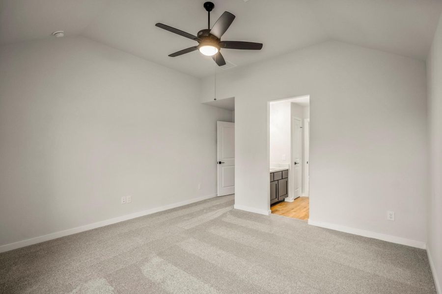 Spacious, unfurnished interior of a new home in ARTAVIA 70′ Lots, Conroe (Image 40).