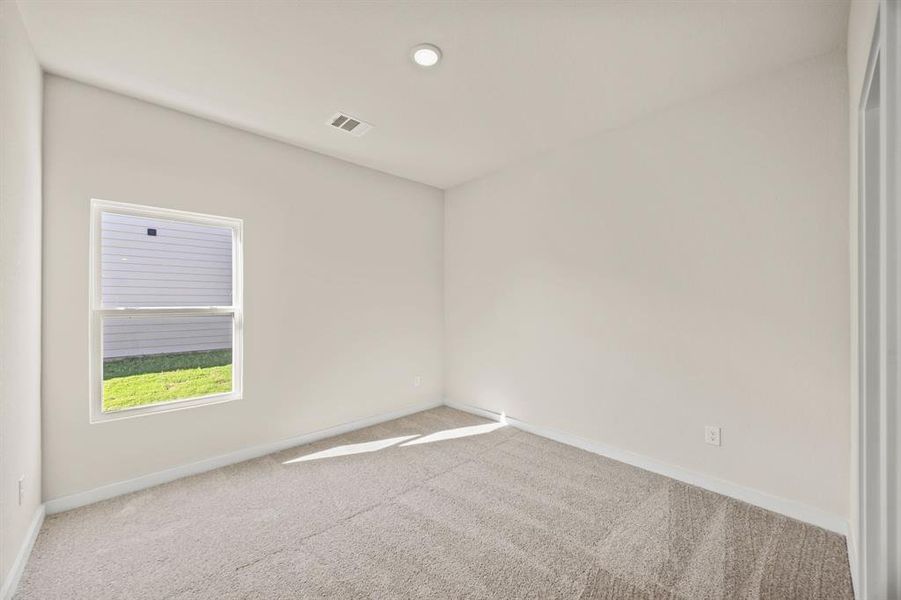 Spacious, unfurnished interior of a new home in MiraVerde, Crowley (Image 14).