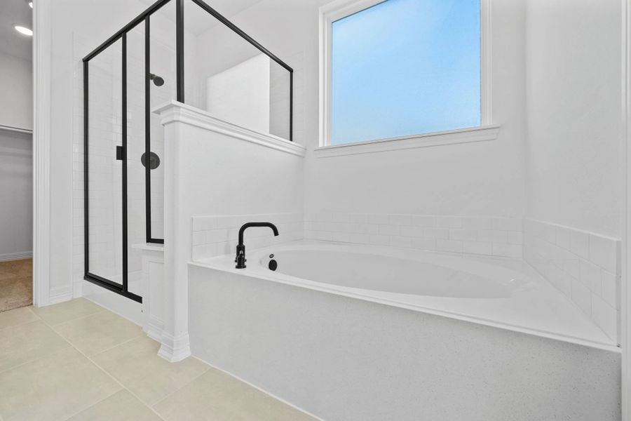 Furnished interior view inside a new home in Blue Heron Estates, Mont Belvieu (Image 8).
