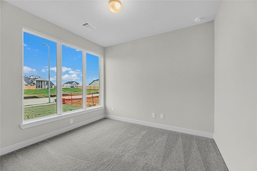 Spacious, unfurnished interior of a new home in Brookewater, Rosenberg (Image 11).
