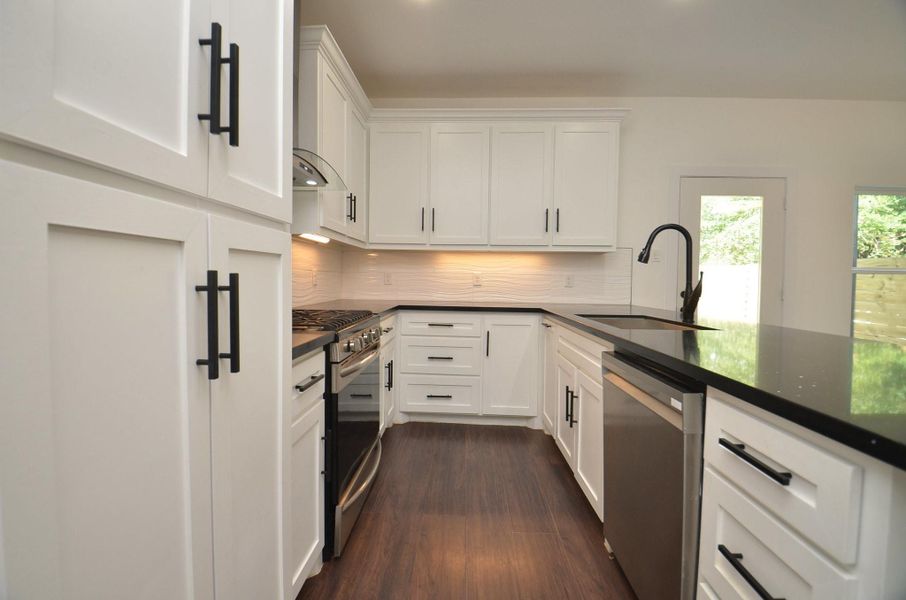 Furnished interior view inside a new home in , Houston (Image 8). Furnished interior view inside a new home in , Houston (Image 8).