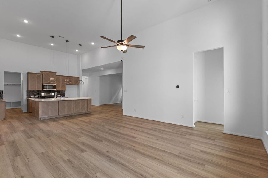 Spacious, unfurnished interior of a new home in Pomona, Manvel (Image 24).