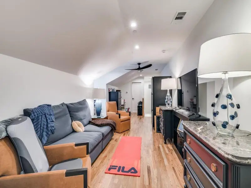 Bonus room can be office, workout room or 4 bedroom Bonus room can be office, workout room or 4 bedroom