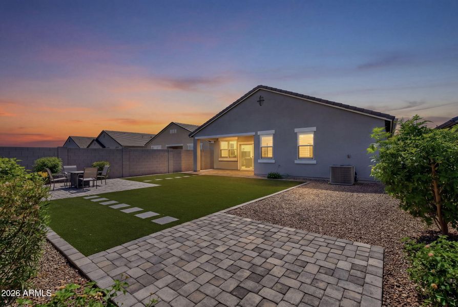 45-web-or-mls-Virtual twilight- 4