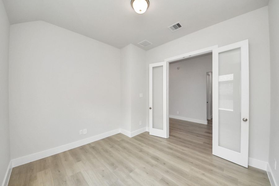 Spacious, unfurnished interior of a new home in Amira: Heritage Collection, Tomball (Image 13). Spacious, unfurnished interior of a new home in Amira: Heritage Collection, Tomball (Image 13).