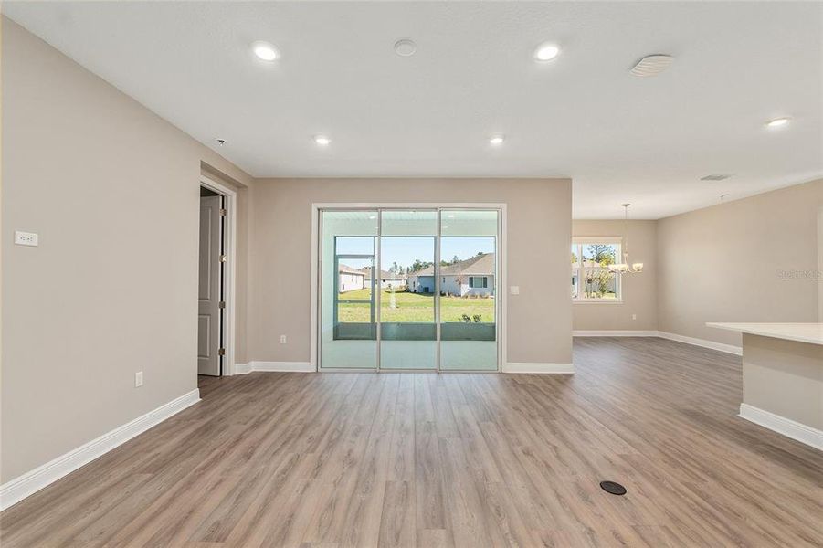 Spacious, unfurnished interior of a new home in , Ocala (Image 22).