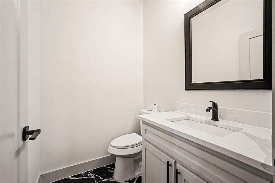 Furnished interior view inside a new home in , Dallas (Image 10).