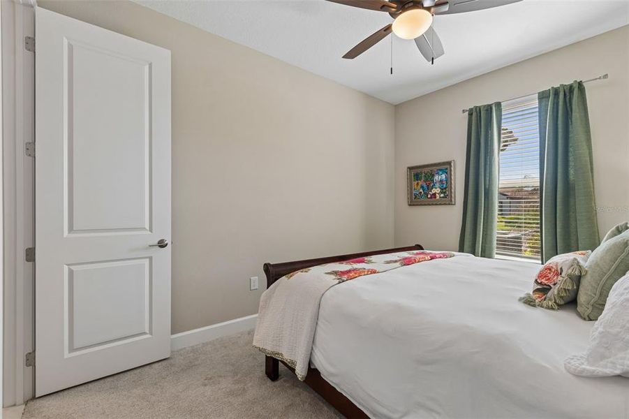 Furnished interior view inside a new home in , Wesley Chapel (Image 10).