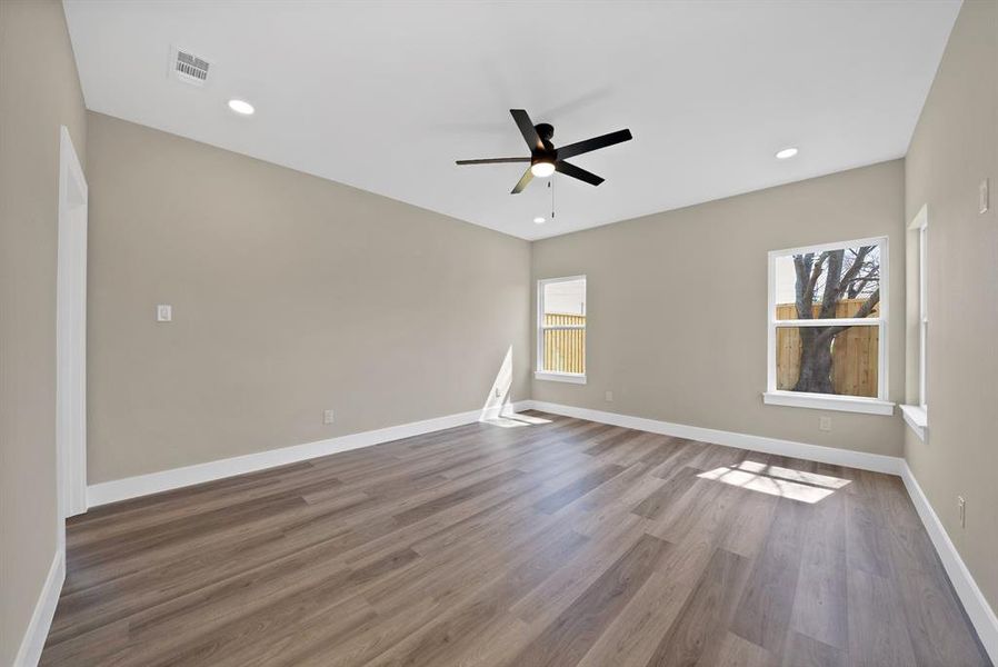 Spacious, unfurnished interior of a new home in , The Colony (Image 29).