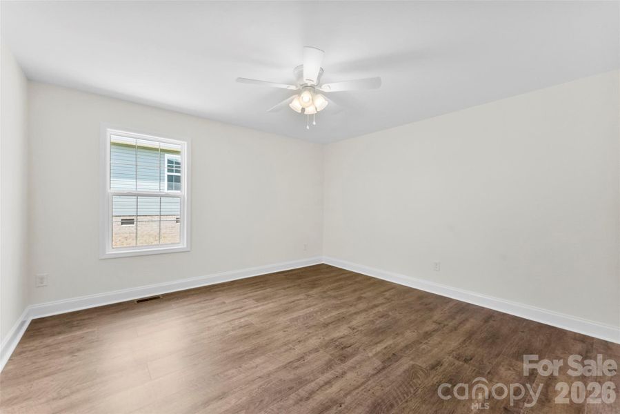 Spacious, unfurnished interior of a new home in , Bessemer City (Image 27).