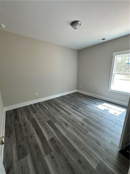 Spacious, unfurnished interior of a new home in , Loganville (Image 8).