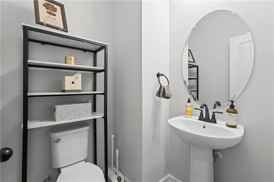 Furnished interior view inside a new home in , Atlanta (Image 9).