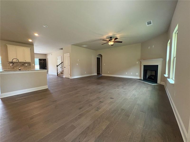 Spacious, unfurnished interior of a new home in , Grayson (Image 16).