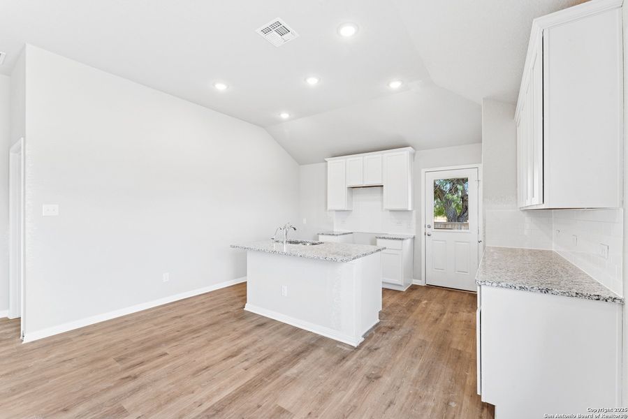 Image 25 of a home in Cinco Lakes. Image 25 of a home in Cinco Lakes.