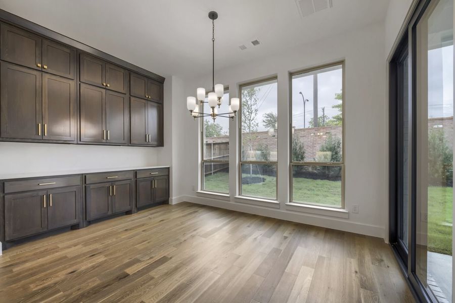 Plan 1642 Representative Photo