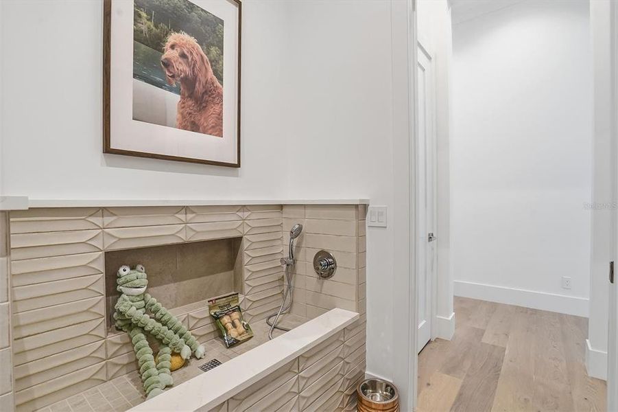 Furnished interior view inside a new home in , Sarasota (Image 39).