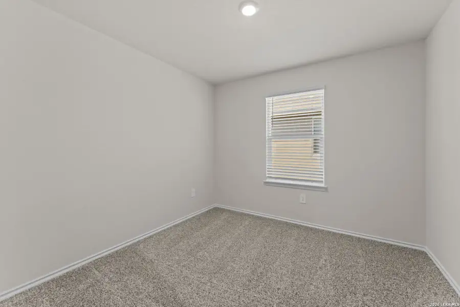 Spacious, unfurnished interior of a new home in Laurel Vistas, San Antonio (Image 18). Spacious, unfurnished interior of a new home in Laurel Vistas, San Antonio (Image 18).