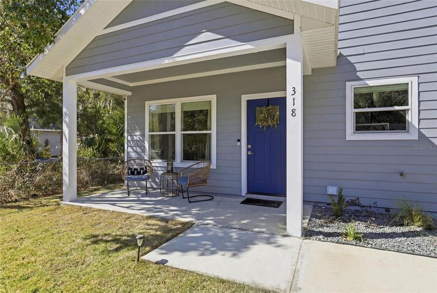 Exterior details and patio area of a home in , Gainesville (Image 23).