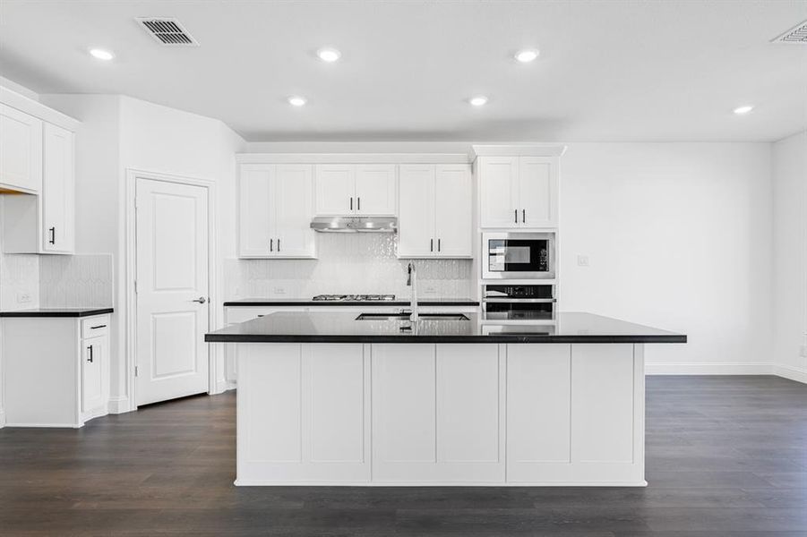 3309 Little Bluestem ~ Ready Now 3309 Little Bluestem ~ Ready Now