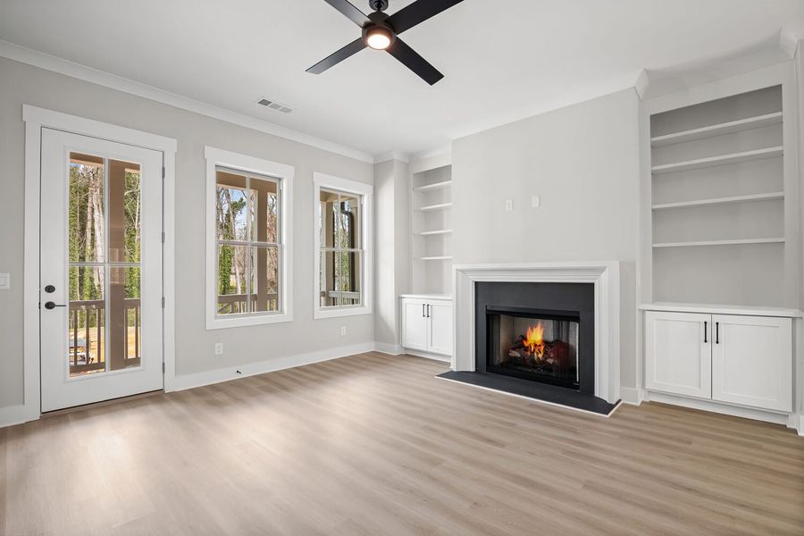 Spacious, unfurnished interior of a new home in Devin's Shire, Kennesaw (Image 6).