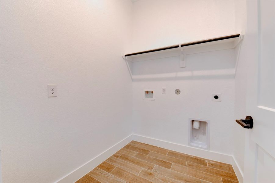 Spacious, unfurnished interior of a new home in The Woodlands Hills, Willis (Image 20). Spacious, unfurnished interior of a new home in The Woodlands Hills, Willis (Image 20).