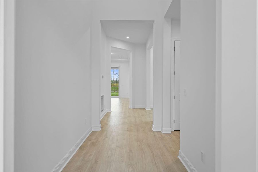 Image 39 of a home in Cove Royale.