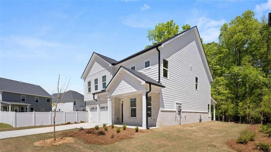 Exterior details and patio area of a home in Wildwood, Covington (Image 3).