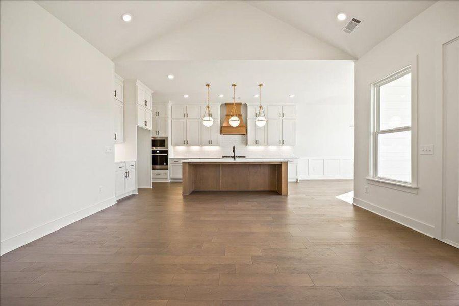 Spacious, unfurnished interior of a new home in Brooks Pond, Cumming (Image 42).