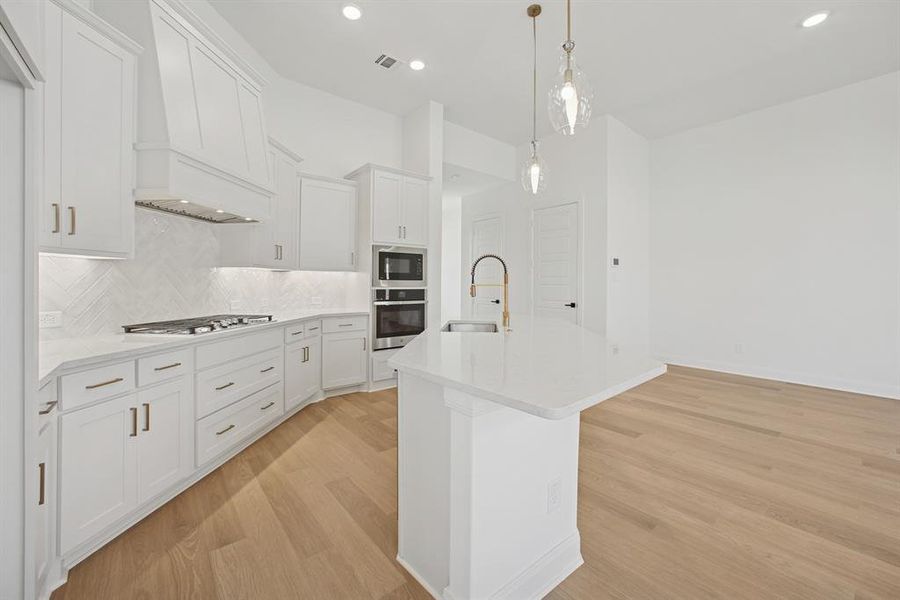 Furnished interior view inside a new home in Elements at Viridian - Garden Series, Arlington (Image 4).