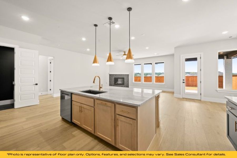 Representative furnished interior of a home built from the Aspen by Stonefield Homes in Heath Golf and Yacht Club, Rockwall (Image 40).