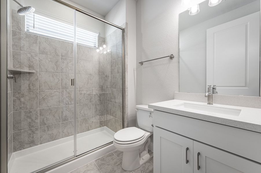 Representative furnished interior of a home built from the Jade by Taylor Morrison in South Oak 60s, Oak Point (Image 7).