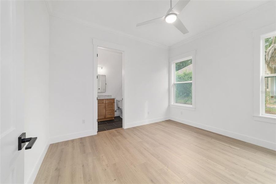 Spacious, unfurnished interior of a new home in , Ocala (Image 35).