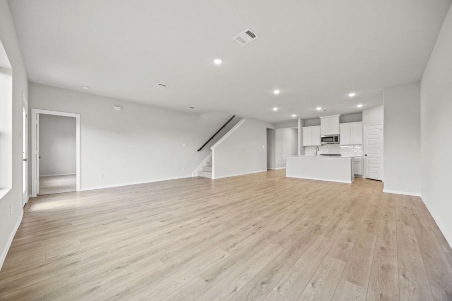 Representative unfurnished interior of a home built from the Columbus by Cambridge Homes in Ribbonwood, Aubrey (Image 10). Representative unfurnished interior of a home built from the Columbus by Cambridge Homes in Ribbonwood, Aubrey (Image 10).