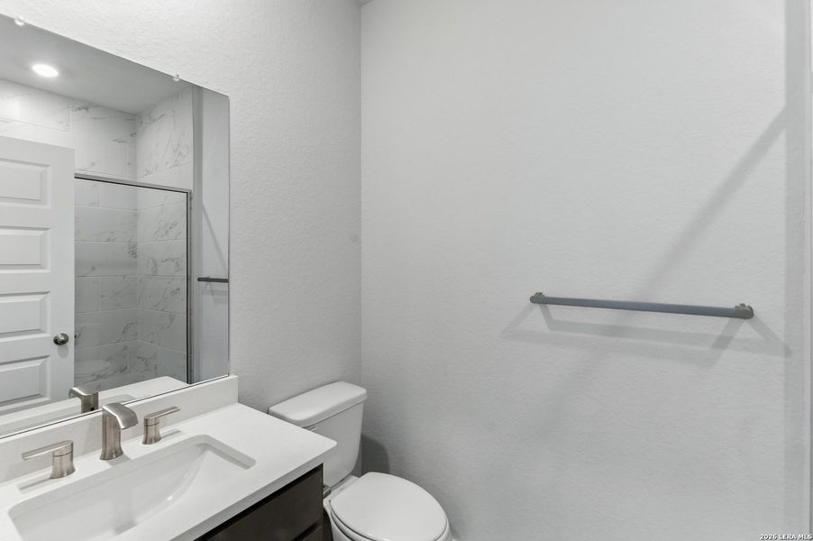 Furnished interior view inside a new home in Weltner Farms 50’s, New Braunfels (Image 12).