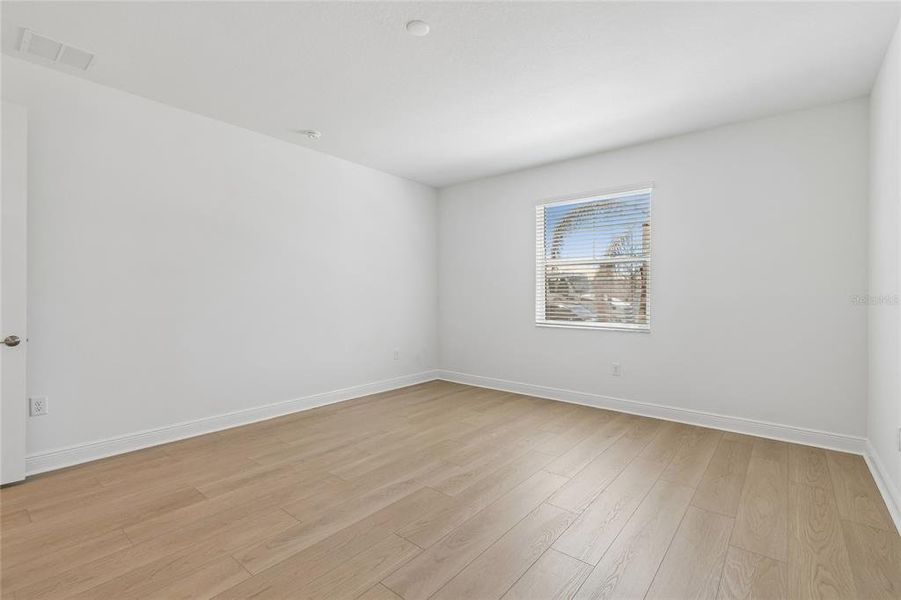 Spacious, unfurnished interior of a new home in SeaFlower, Bradenton (Image 16).