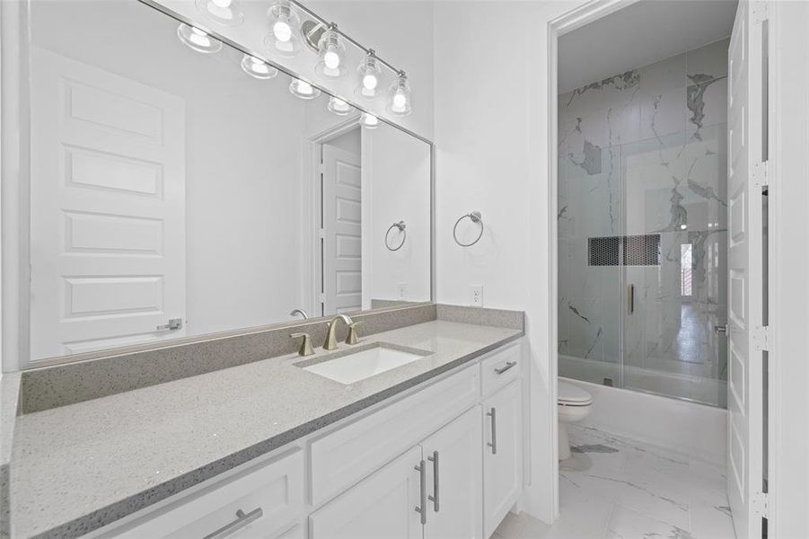 Furnished interior view inside a new home in , Dallas (Image 16).