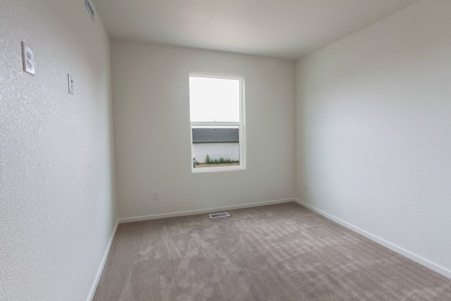 Spacious, unfurnished interior of a new home in Bloom, Fort Collins (Image 25).
