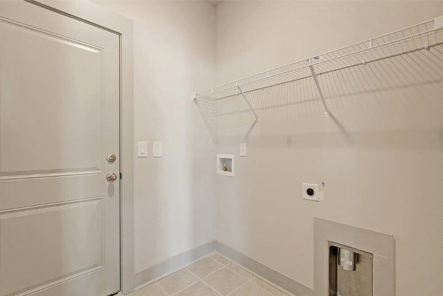 Spacious, unfurnished interior of a new home in Creek Pointe, Moncks Corner (Image 29).