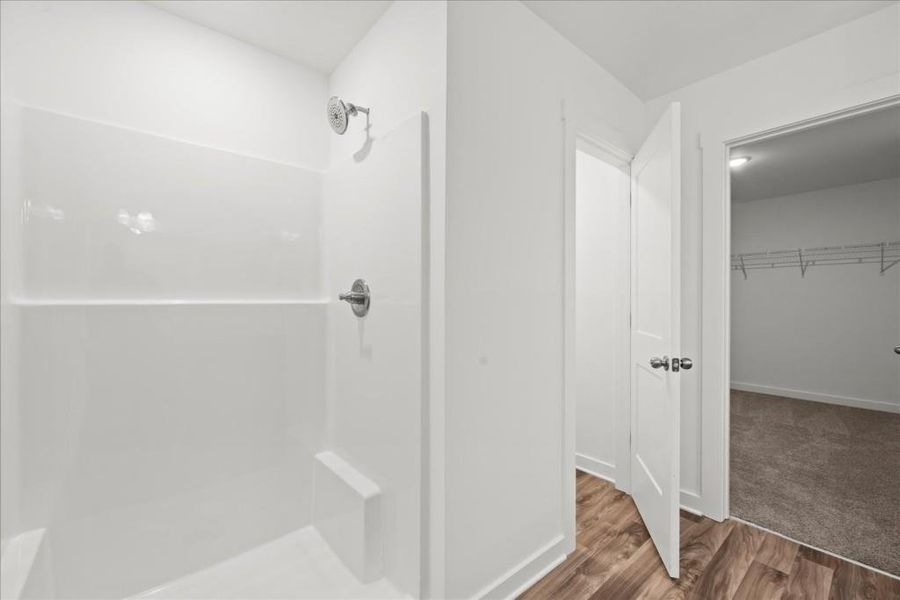 Spacious, unfurnished interior of a new home in , Statham (Image 31).