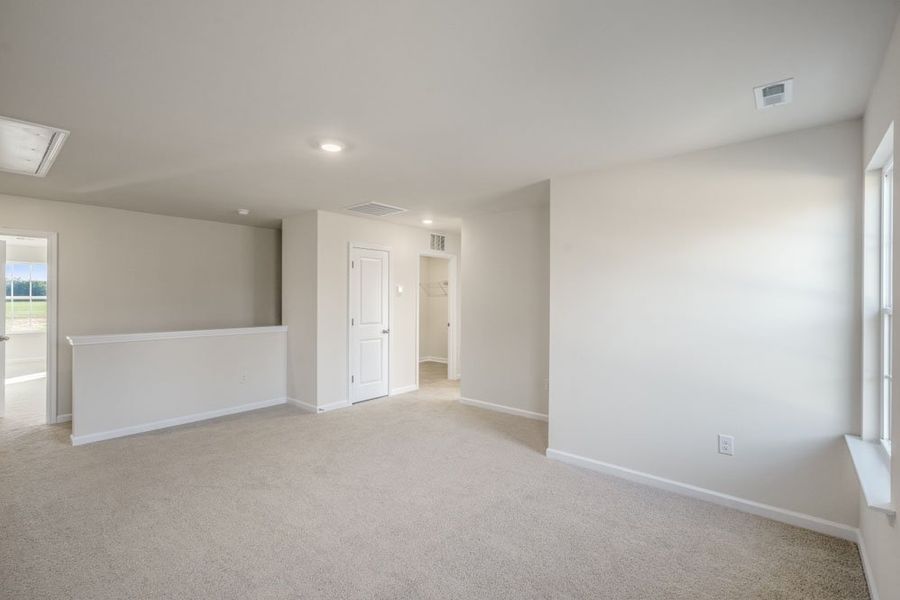 Representative unfurnished interior of a home built from the COLUMBIA by D.R. Horton in Gretchen Pines, West End (Image 20).