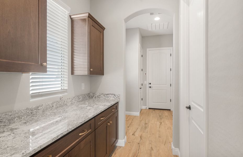 Furnished interior view inside a new home in Sun City Anthem at Merrill Ranch, Florence (Image 7).