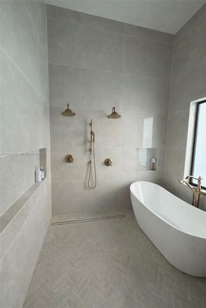 Image 41 of a home in .