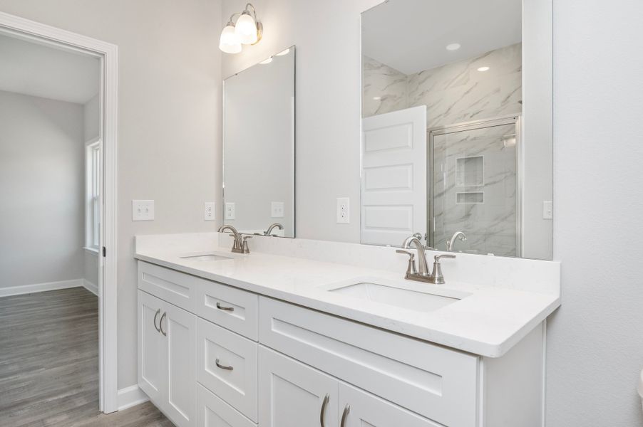 Representative furnished interior of a home built from the Georgia by CJL Homes in McCarthy Estates, Defuniak Springs (Image 12).