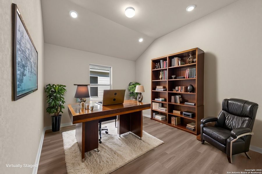 Furnished interior view inside a new home in Cinco Lakes, San Antonio (Image 6).