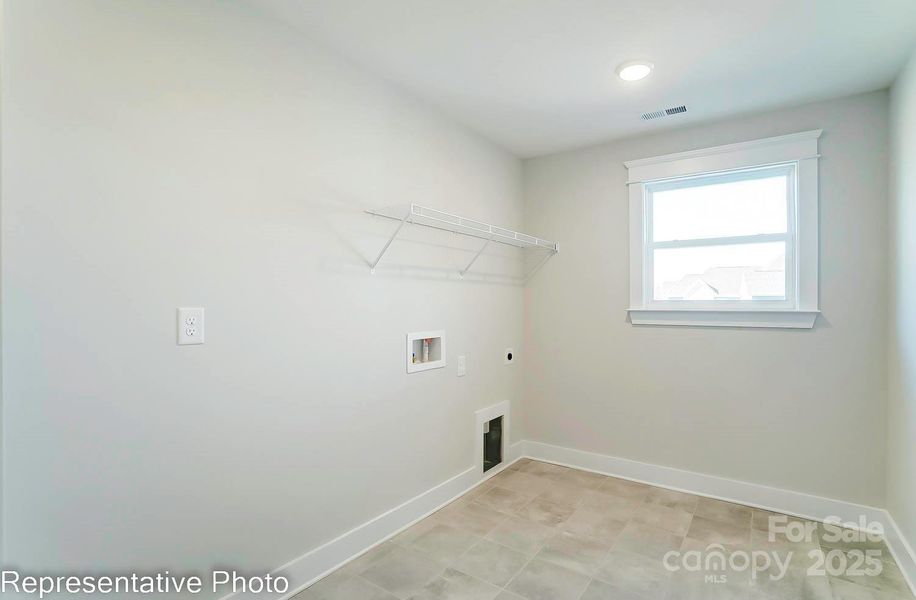 Spacious, unfurnished interior of a new home in Harmony, Harrisburg (Image 18).
