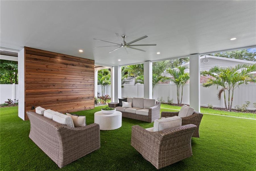 Exterior details and patio area of a home in , Tampa (Image 25).
