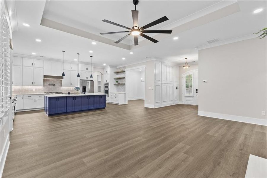 Spacious, unfurnished interior of a new home in , Bethlehem (Image 65).
