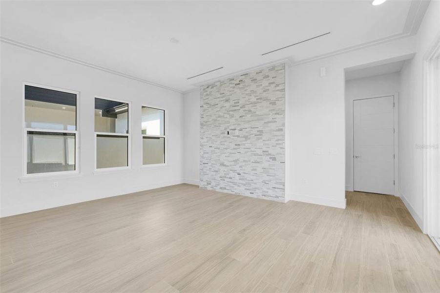 Spacious, unfurnished interior of a new home in Hampton Green at Providence, Davenport (Image 17).